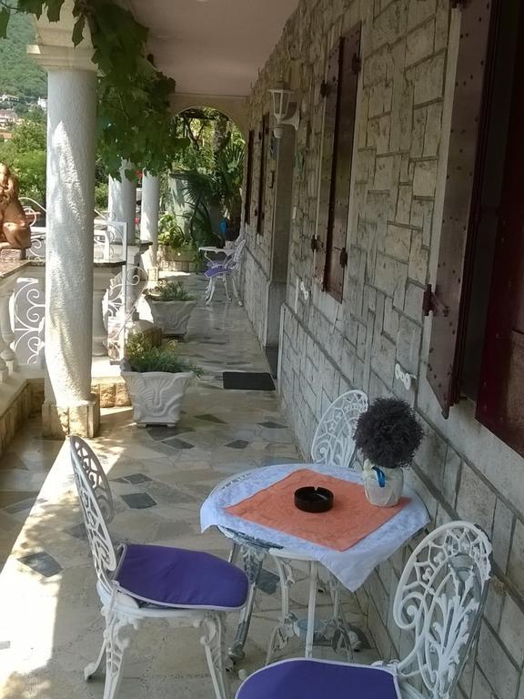 Apartments And Rooms Deskovic Mošćenička Draga Esterno foto