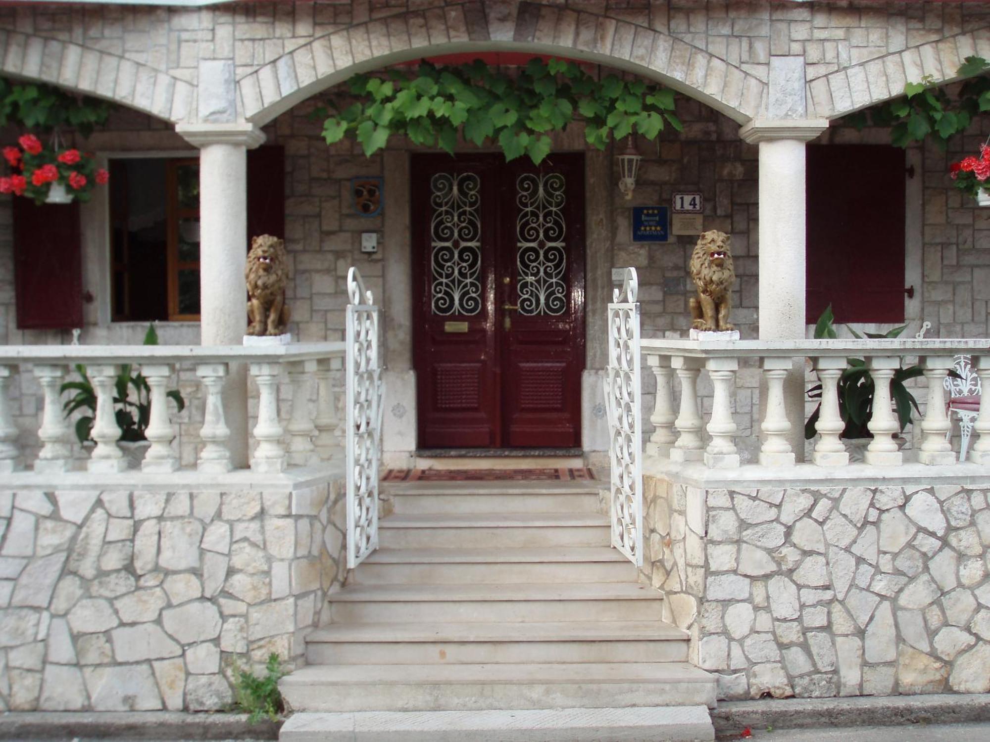Apartments And Rooms Deskovic Mošćenička Draga Esterno foto