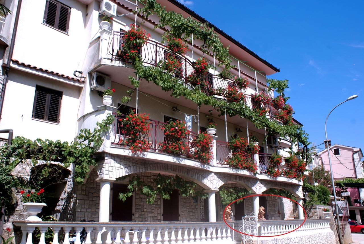 Apartments And Rooms Deskovic Mošćenička Draga Esterno foto