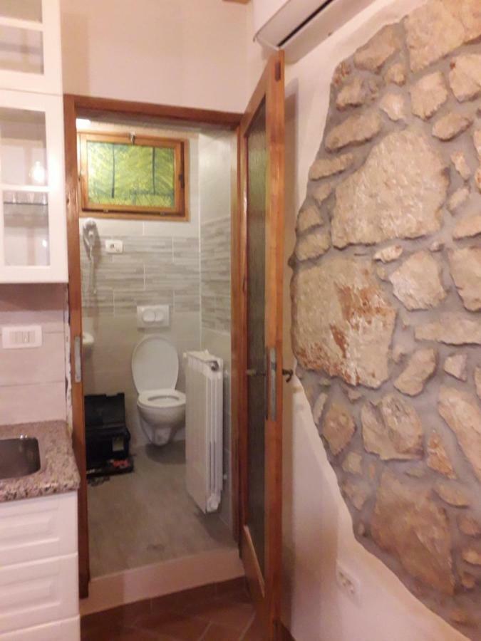 Apartments And Rooms Deskovic Mošćenička Draga Esterno foto